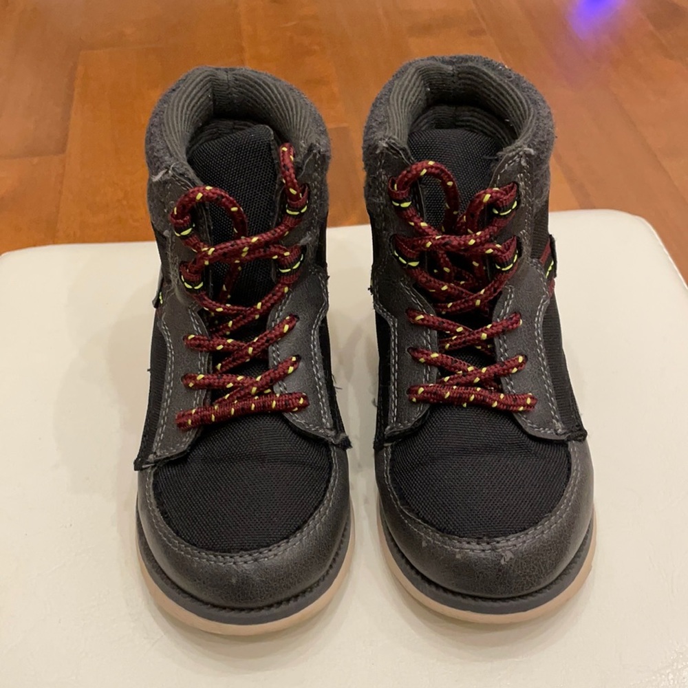 Oshkosh B’gosh booties